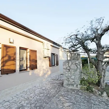 Gostinjska kuća Sea View Melita Monterosso 3*